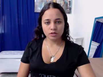 Vídeo porno amador brasileira tomando no cu